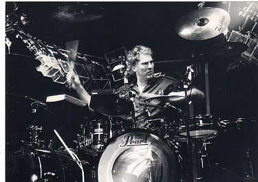 Cesar Zuiderwijk at World Championship synchrone drumming June 03 1989 Drachten - De Lawei